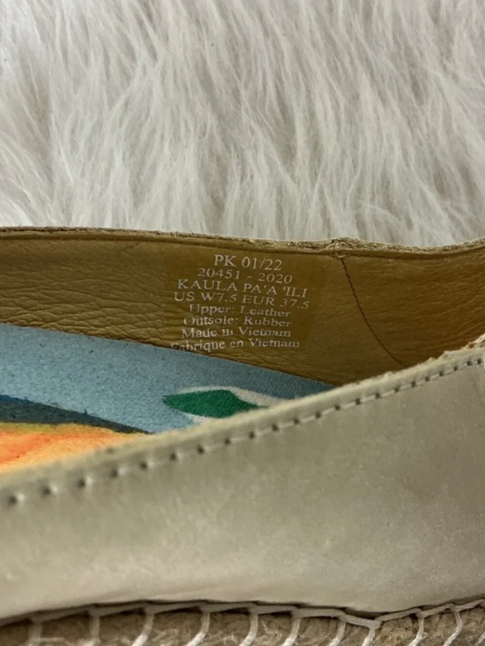 Olukai Cream Kaula Pa’a ILI Embroidered Leather Espadrilles Aloha Flats 7.5